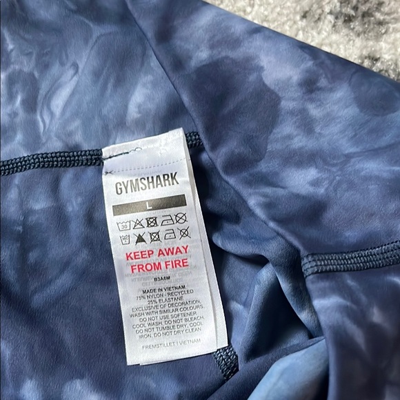 Gymshark Women’s Patterned Leggings - Gray and Blue, bundle of 2 - Picture 3 of 6